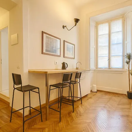 Lejlighed Casa - Classic Elegance, Balcony *